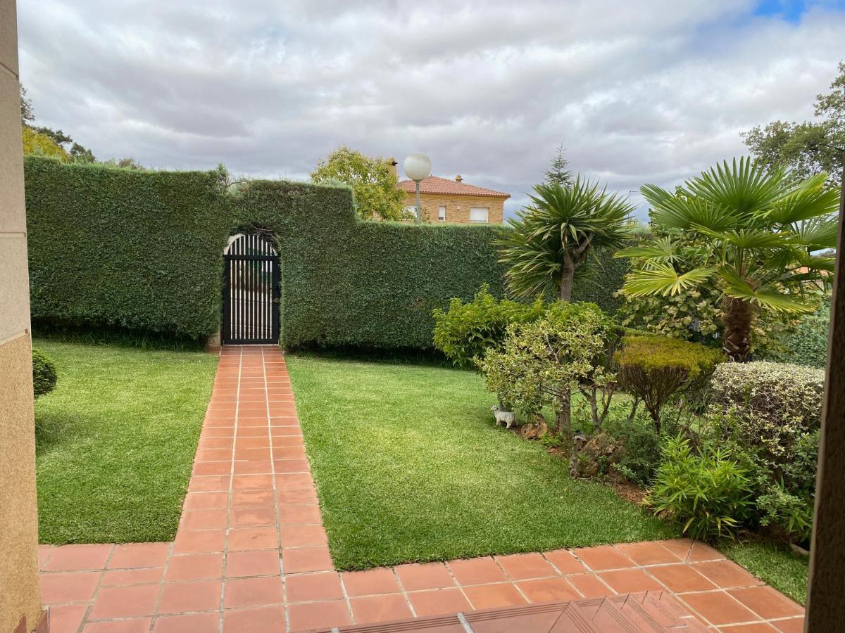 Jardin De La Yedra Guest House Caceres Luaran gambar